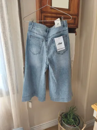 Pantalón vaquero sin estrenar con etiqueta