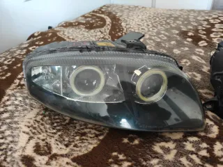Faros Alfa Romeo GT Ojos de Ángel