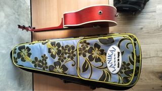 Ukelele Ortega RUFIRE-CE + funda dura