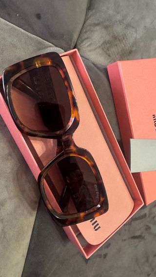 Óculos de Sol Miu Miu Castanhos