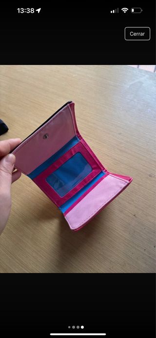 Cartera rosa con diseño de Edimburgo