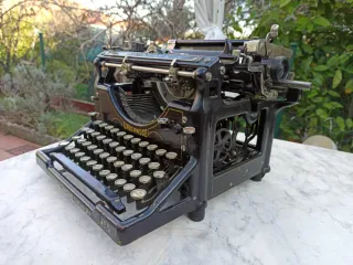 Máquina de escribir Underwood N° 5
