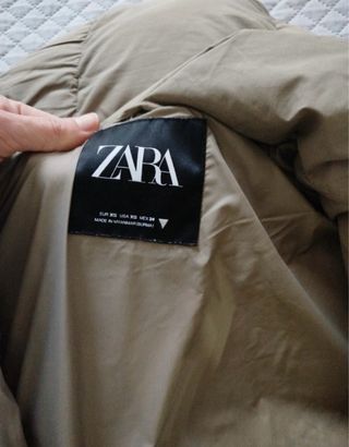 Abrigo plumífero Zara beige