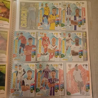 Álbum Adrenalyn 24-25 con 400 cartas