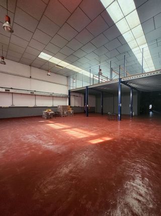 Nave industrial en venta en Santa Coloma de Cervelló