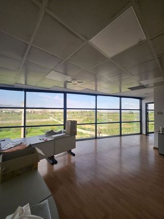 Nave industrial en venta en Santa Coloma de Cervelló