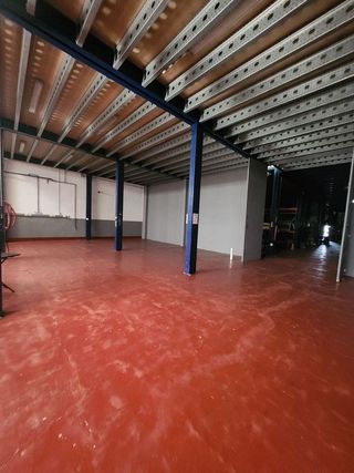 Nave industrial en venta en Santa Coloma de Cervelló