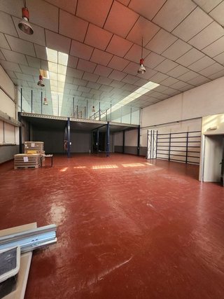 Nave industrial en venta en Santa Coloma de Cervelló