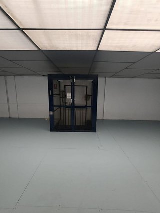 Nave industrial en venta en Santa Coloma de Cervelló