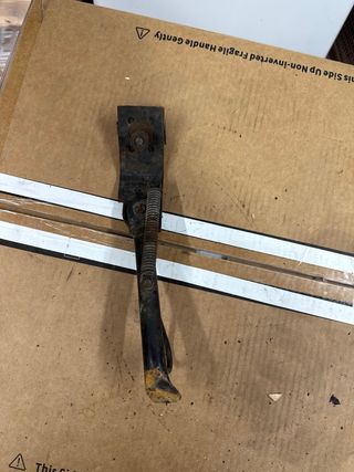 Pata lateral Piaggio Zip SP izquierda