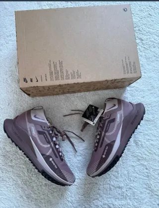 Nike React Pegasus Trail 4 GTX Morado