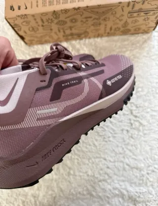 Nike React Pegasus Trail 4 GTX Morado