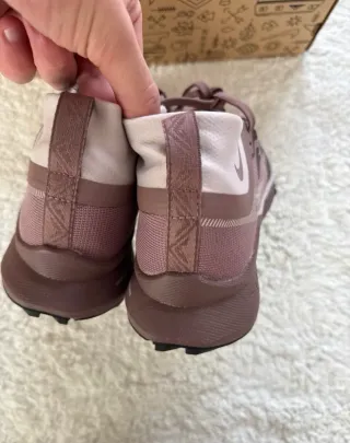 Nike React Pegasus Trail 4 GTX Morado