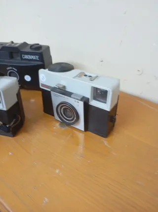 3 Fotocamere Vintage Canon e Kodak