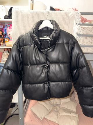 Cazadora Puffer Piel Sintética Zara