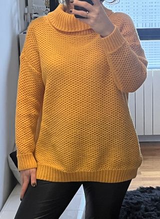 Jersey punto cuello alto amarillo Talla M