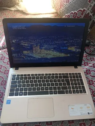 Portátil Asus VivoBook F540N Negro