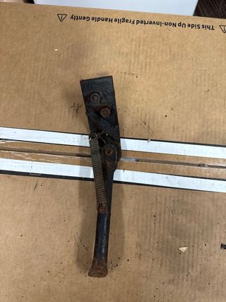 Pata lateral Piaggio Zip SP derecha