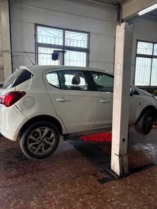 Elevador de dos columnas para taller