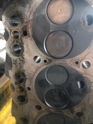 Cabeça motor Nissan Terrano TD27 com tampa