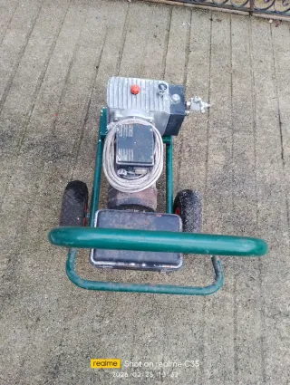 Máquina de pintura Astur Barniz