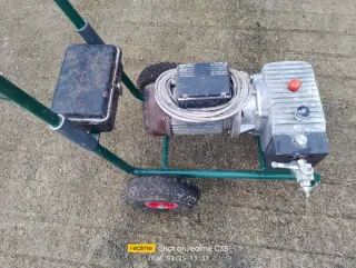 Máquina de pintura Astur Barniz