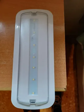 Luces de emergencia LED