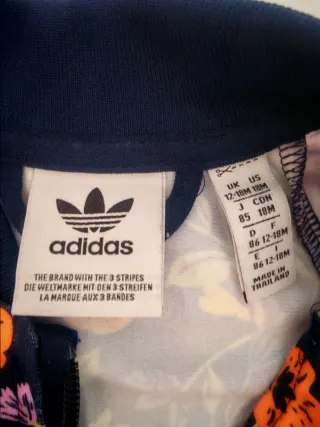 Chaqueta Adidas Floral 12/18 meses