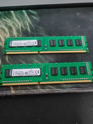 2x 8GB Kingston DDR3 1600MHz RAM
