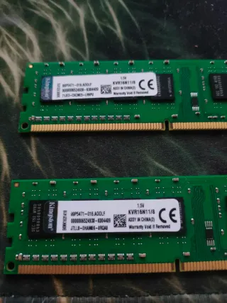 2x 8GB Kingston DDR3 1600MHz RAM