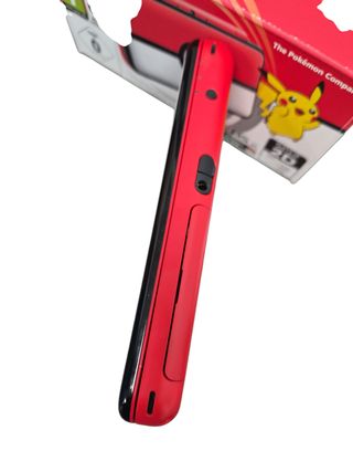 Nintendo 2DS XL Poké Ball Edizione Completa