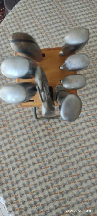 Juego de Cuchillos con Soporte de Madera