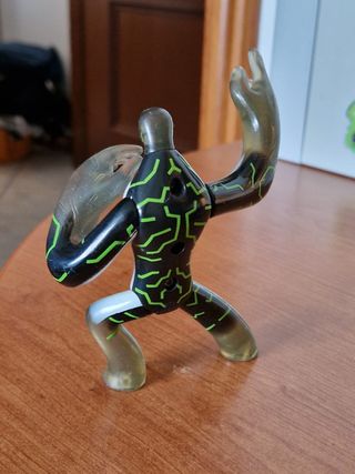 Action Figure Ben10 PlusUltra + Omnitrix