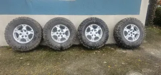 Neumáticos Toyo M/T 265/75/16. Montero Did.