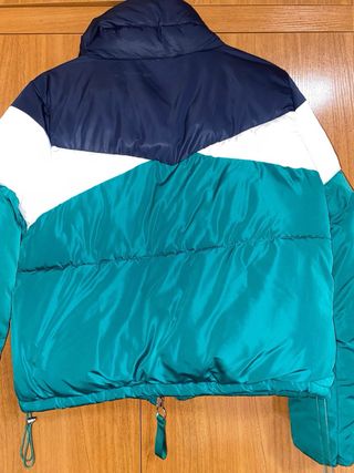 Abrigo Bershka Mujer Azul y Verde