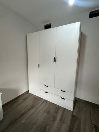 Armario de 3 puertas Nuevo en 3 Colores 150cm x200