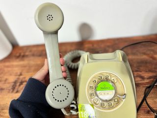 TELÉFONO ANTIGUO DE DISCO