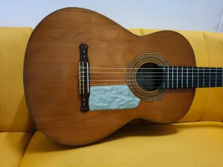 Guitarra Marquetería M. Pérez Páez