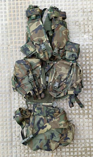 Chaleco Táctico Altus Boscoso