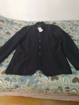 Chaqueta hombre negra sin usar