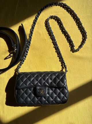 Pochette/Riñonera Chanel UNIFORM Negra