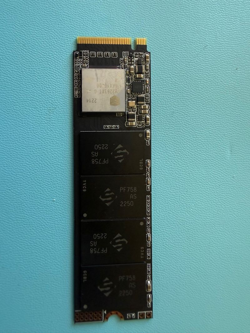 SSD Adata Legend 700 512GB NVMe