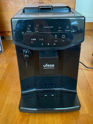 Cafetera Automatica Ufesa Supreme Barista Negra