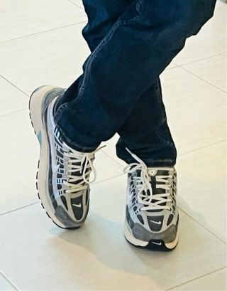 Nike P-6000 Gris y Blanco