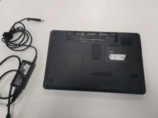 Compaq Presario CQ57 Portátil Negro