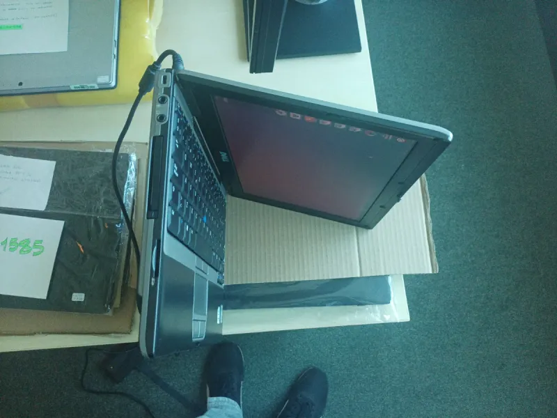 Dell Latitude D420 Portátil linux afbeelding 4