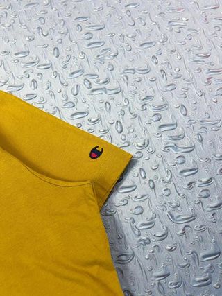 Champion T-shirt Yellow Big Logo Center