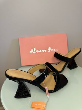 Zapatos de fiesta Alma en Pena con pedrería
