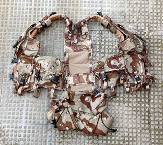 Chaleco táctico ALTUS árido desierto