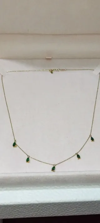 Collar Mumit con esmeraldas